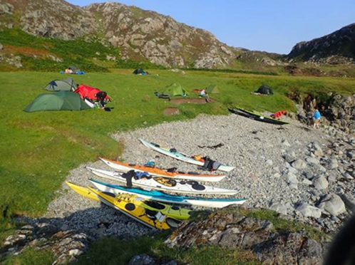 A picture containing grass, outdoor, sky, mountain

Description automatically generated